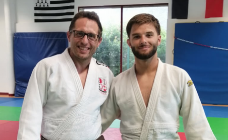 Un Nouveau Professeur au Dojo Vitréen